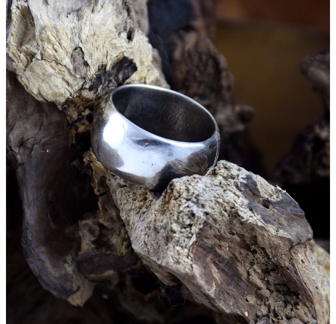 DOME SHAPED HAMMERED STERLING SILVER MAN’S RING